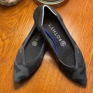 Rothy’s The Point in Black/Gray Camo (Woman’s 7)